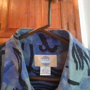 Men's long sleeve shirt